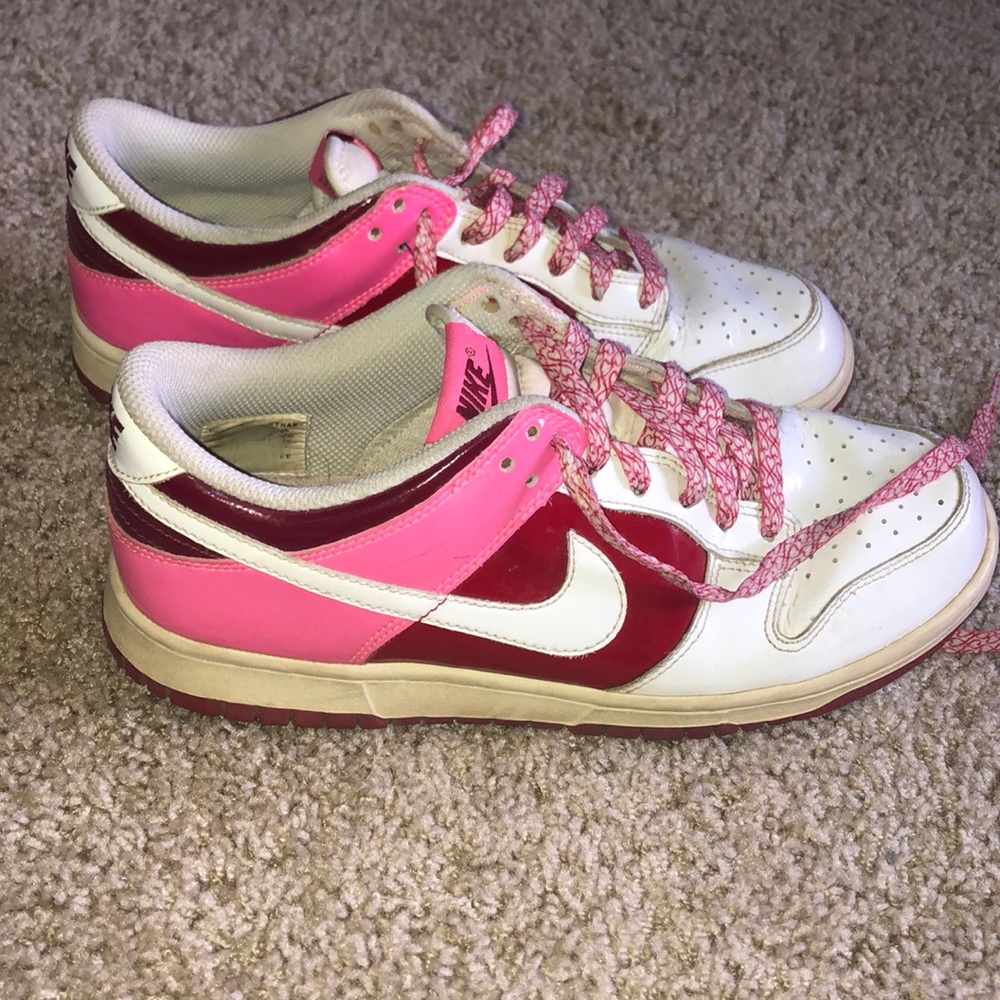 Nike dunk low shoes rare vintage pink red white